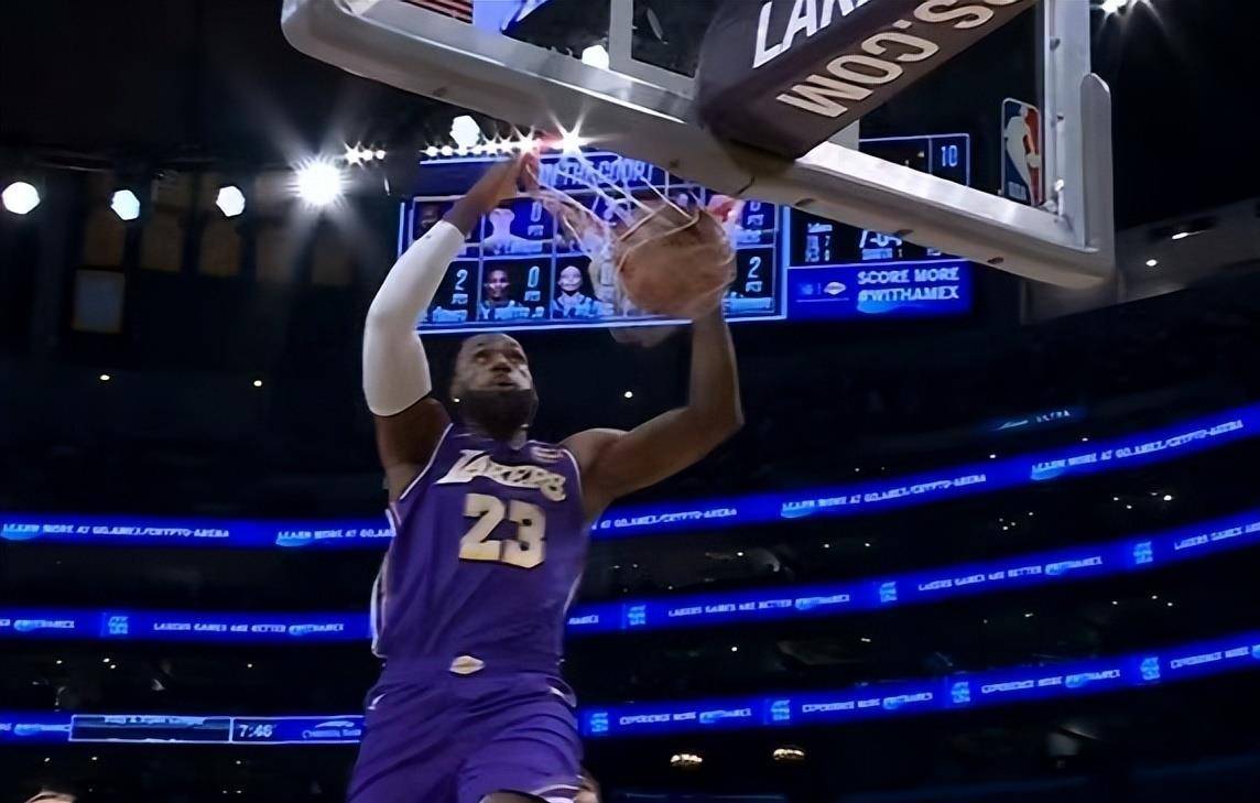 九游体育- 詹姆斯在雄鹿比赛中连败,回归赛场引发热议的原因