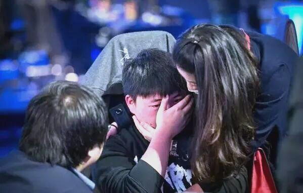 九游娱乐- uzi为什么不直播了 